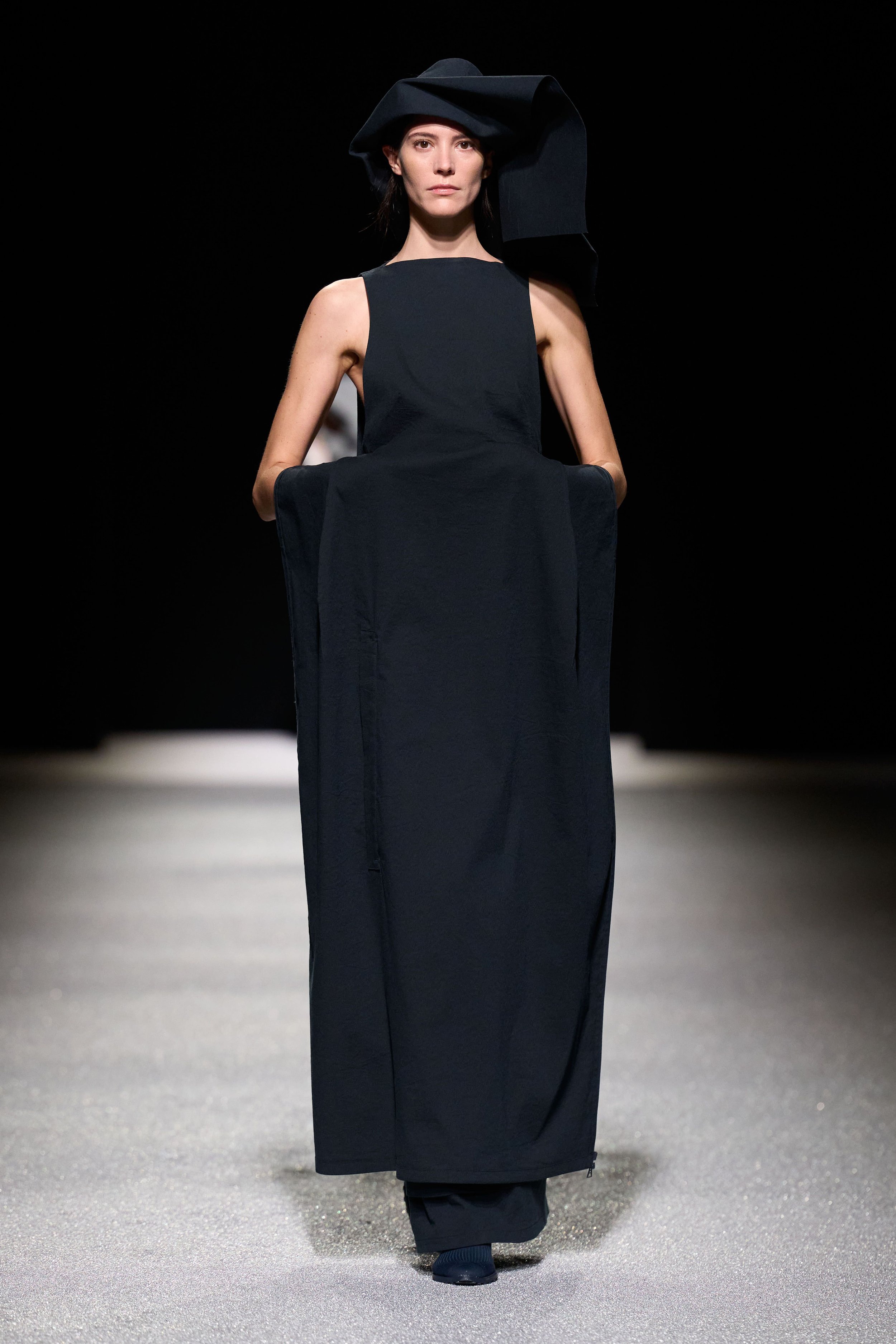 ISSEY MIYAKE FW26 - SHOW REPORT - BTB DIGITAL —